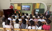 【幼儿活动】花朵娃观九三阅兵
