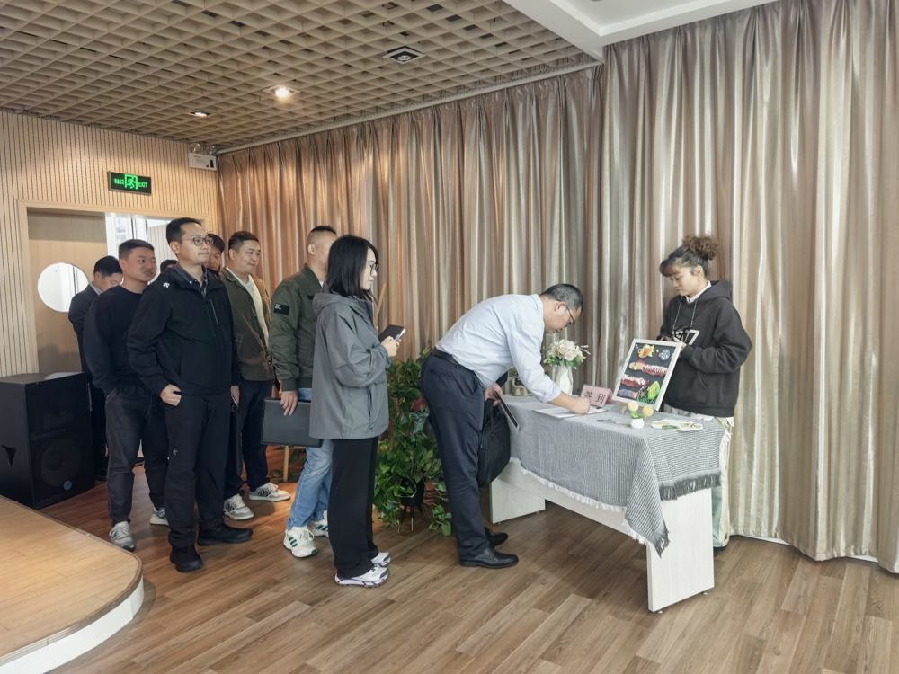 f872787c8dc6d5809c7dd763a85c00e2