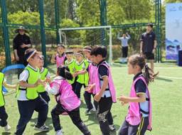 小小手球运动员